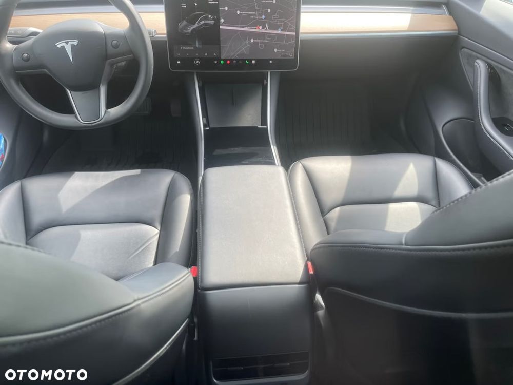 Tesla Model 3 Langstreckenbatterie Allradantrieb Dual Motor - 11