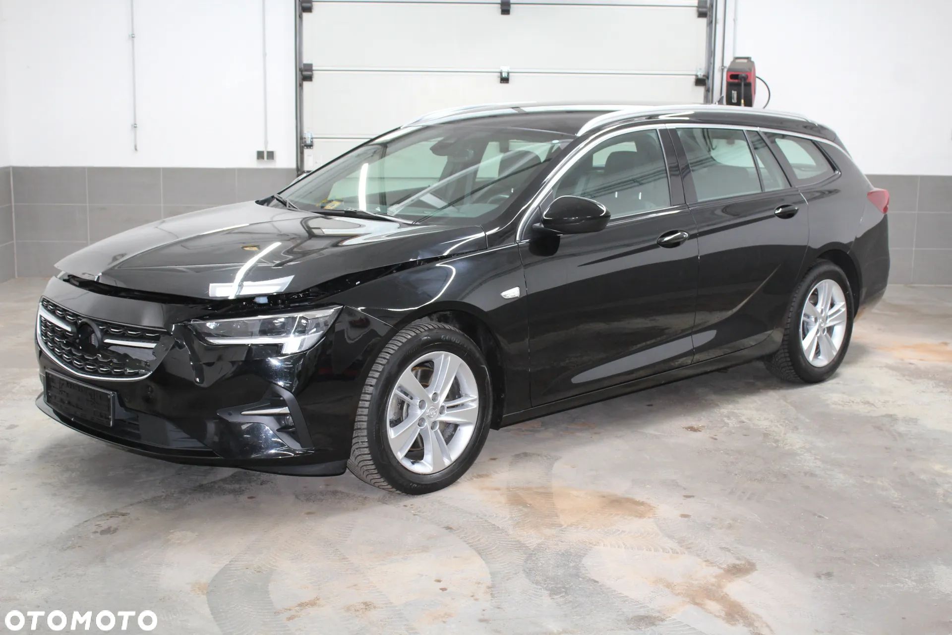Opel Insignia - 1