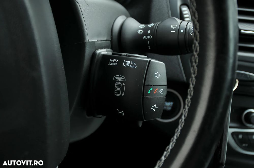 Renault Laguna dCi 110 FAP Limited - 18