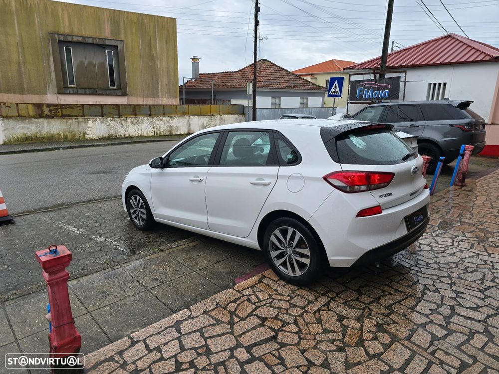 Hyundai i30 1.6 CRDI Comfort+Navi - 7