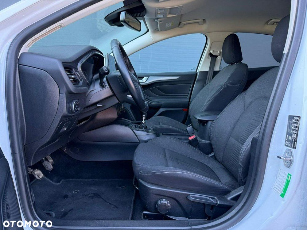 Ford Focus 1.0 EcoBoost Active - 13