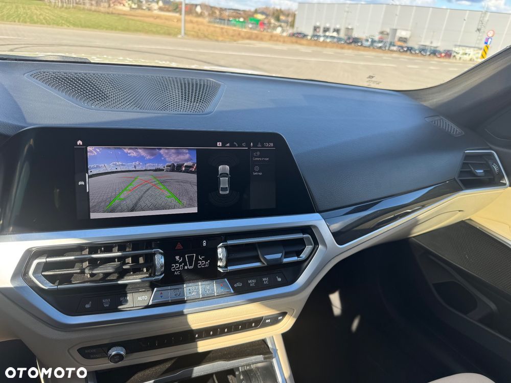 BMW Seria 3 330i M Sport sport - 15