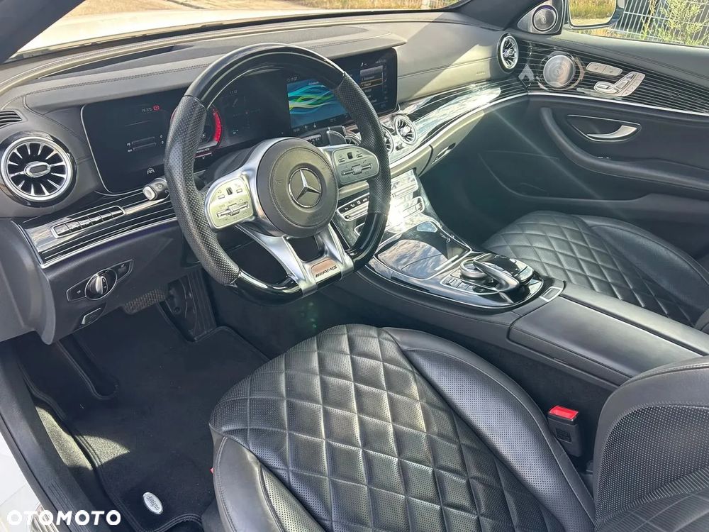 Mercedes-Benz Klasa E - 21