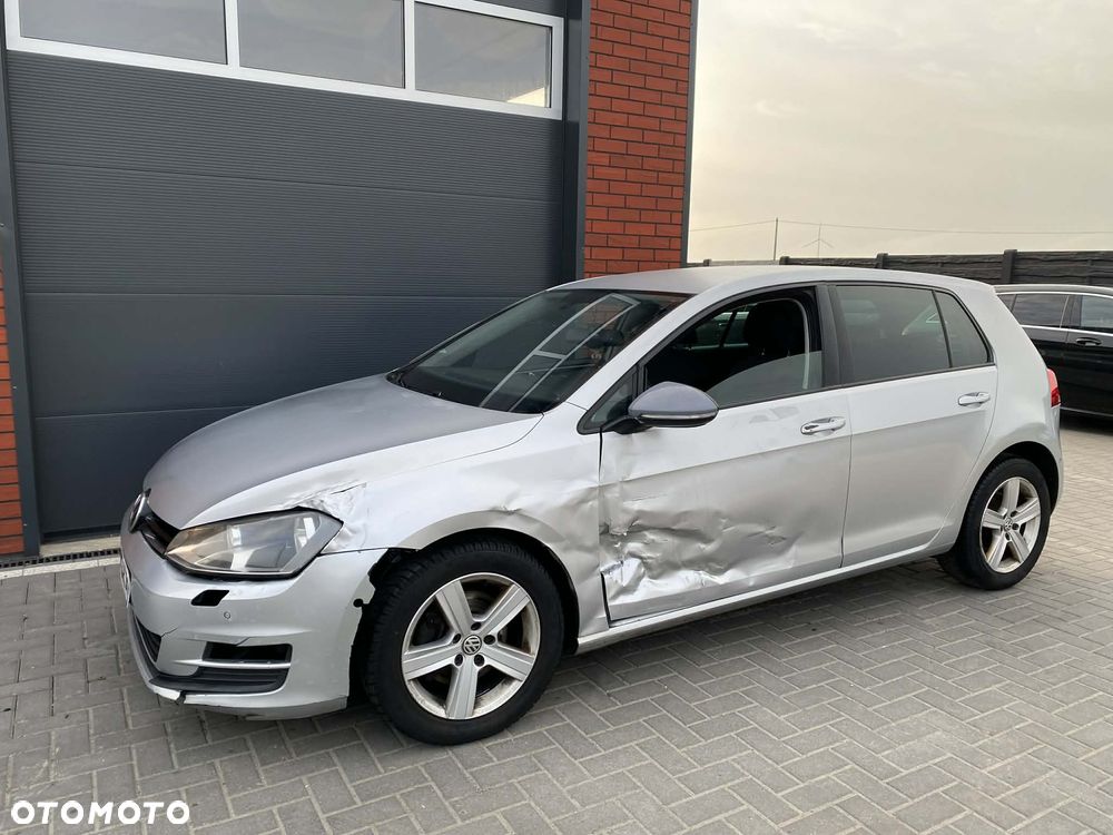 Volkswagen Golf 1.6 TDI BlueMotion Technology DSG Comfortline - 6