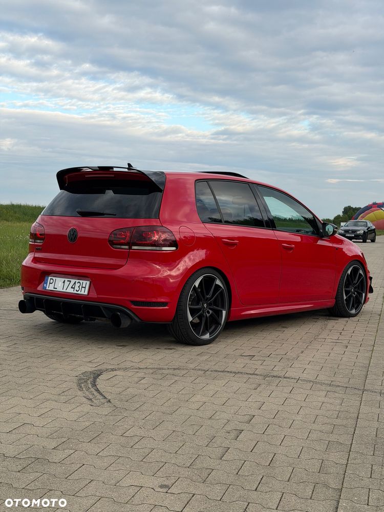 Volkswagen Golf 2.0 GTI DSG Edition 35 - 2