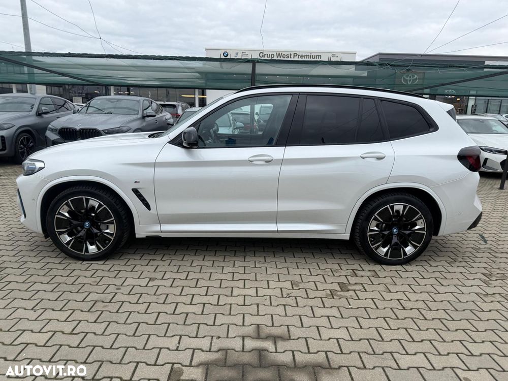 BMW iX3 Standard - 2