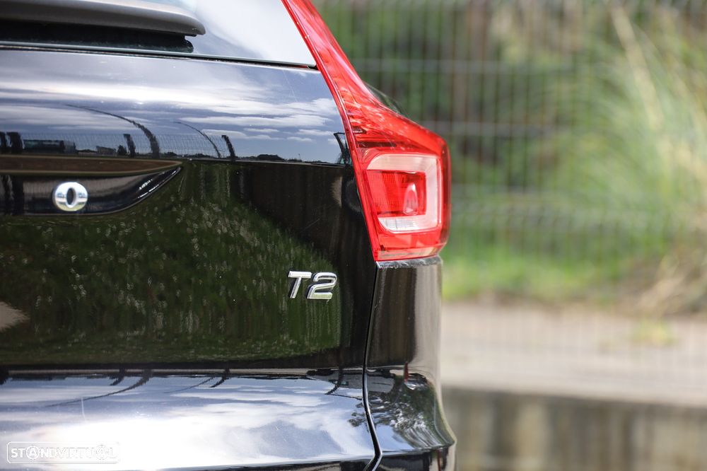 Volvo XC 40 1.5 T2 Momentum Core - 30