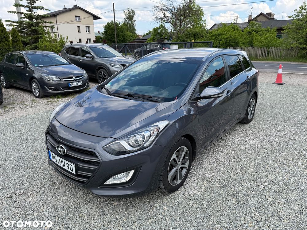 Hyundai i30 blue 1.6 GDI Trend - 13
