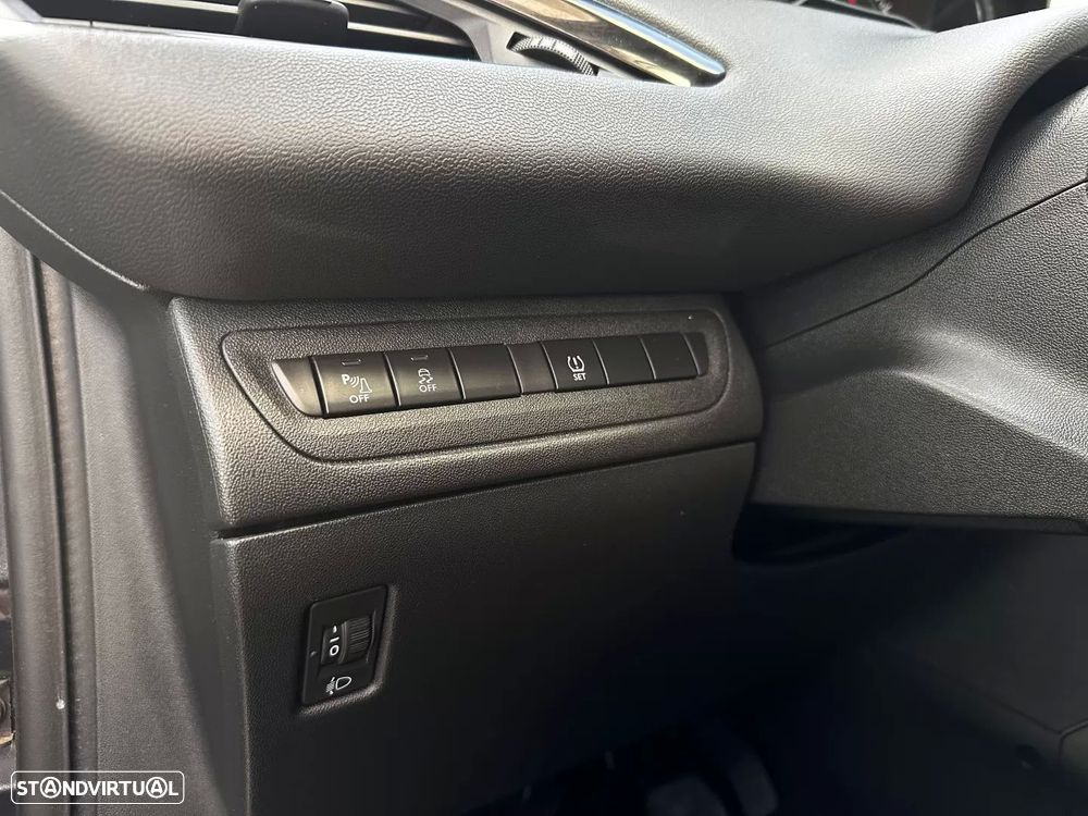 Peugeot 208 1.2 PureTech Active - 15