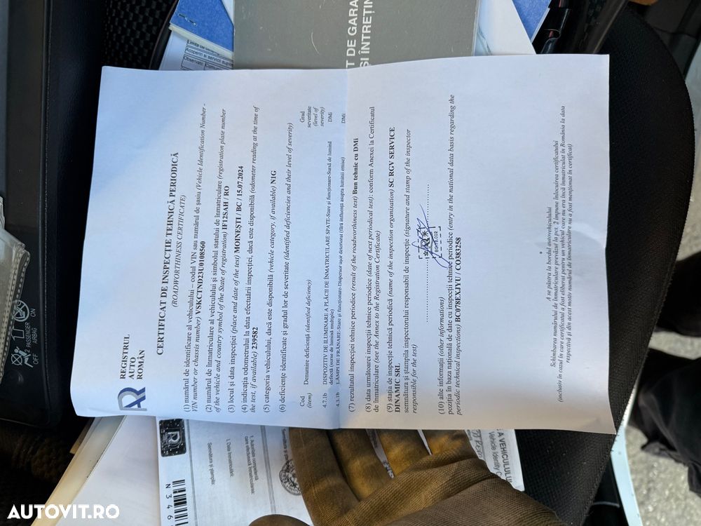 Nissan Navara Double Cab Visia - 30