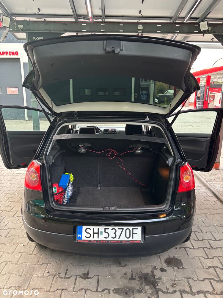 Volkswagen Golf - 6