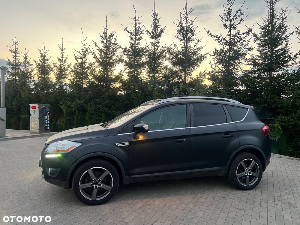 Ford Kuga 2.0 TDCi 2x4 Titanium - 14