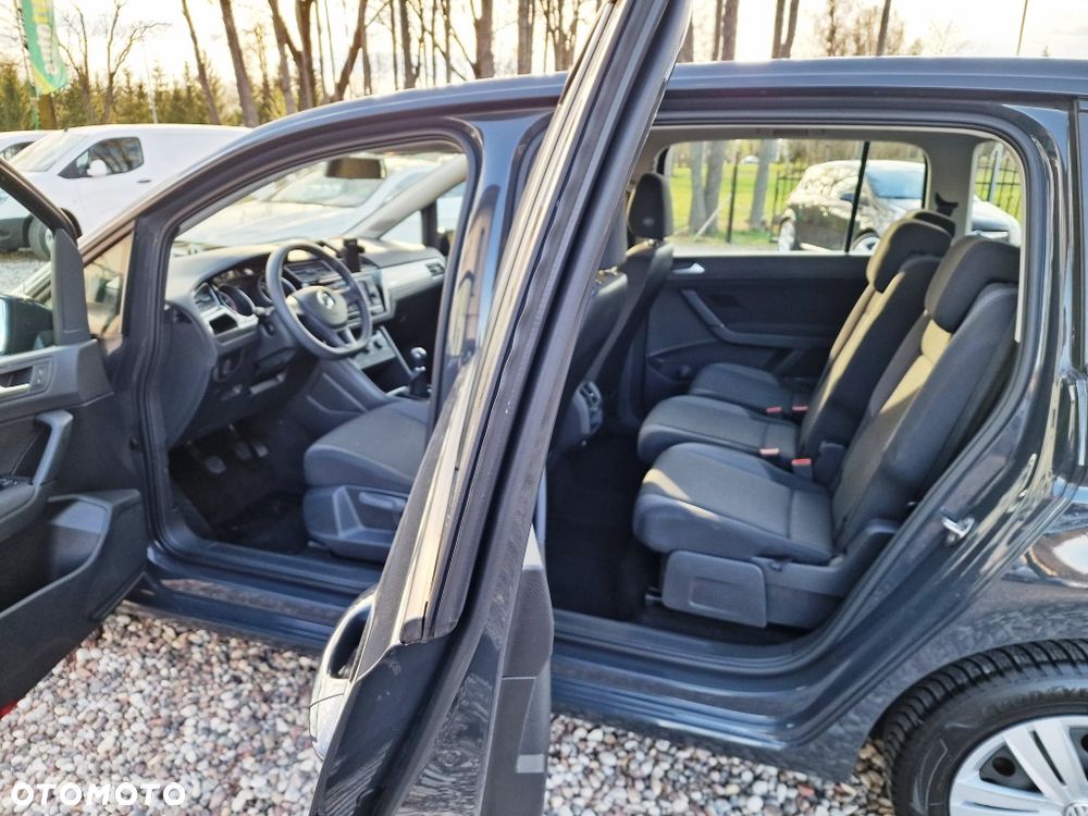 Volkswagen Touran - 9