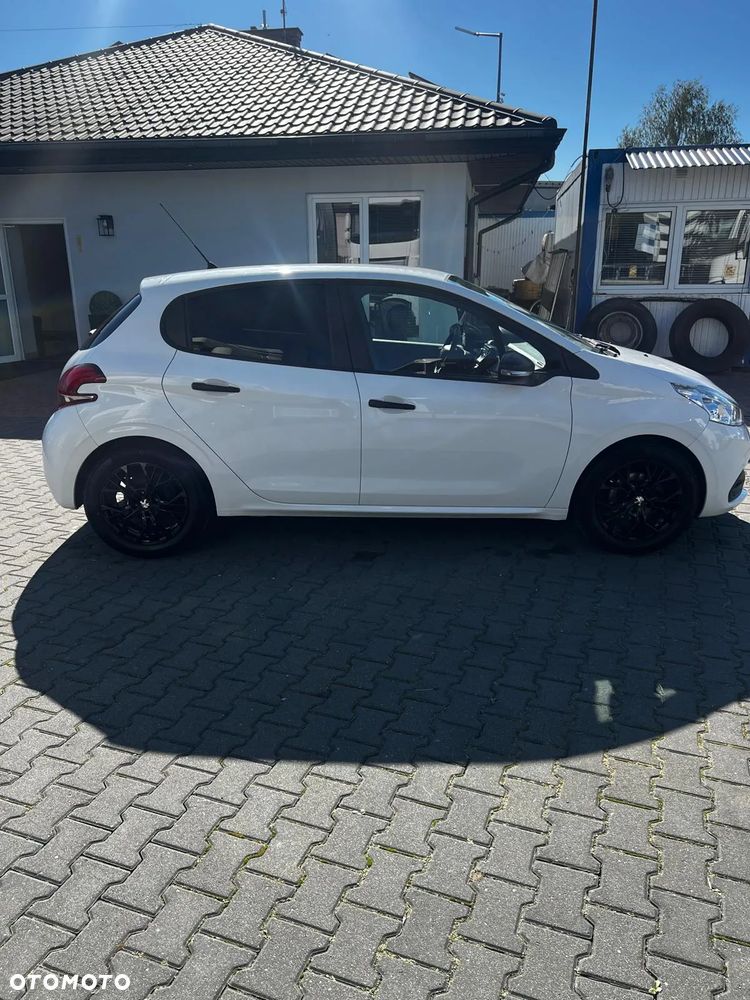 Peugeot 208 Blue-HDi 120 Stop&Start Allure - 4