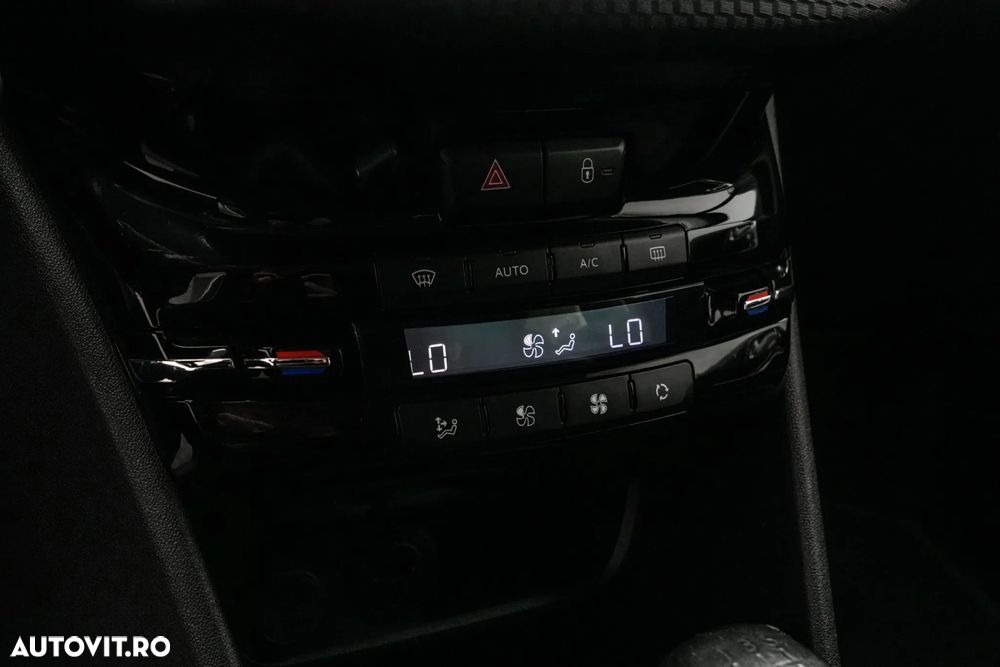 Peugeot 2008 1.2 PureTech Turbo Allure - 20