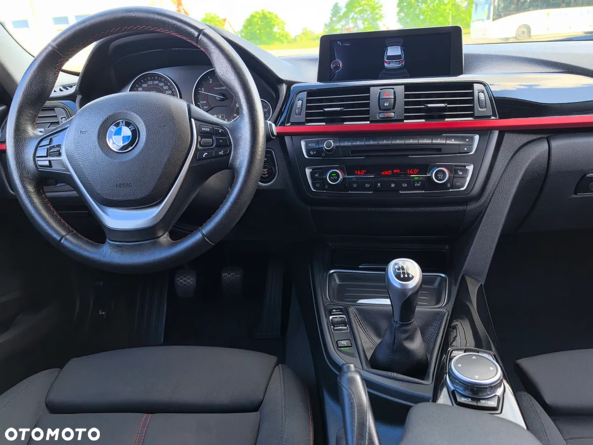 BMW Seria 3 318d Touring Sport Line - 22