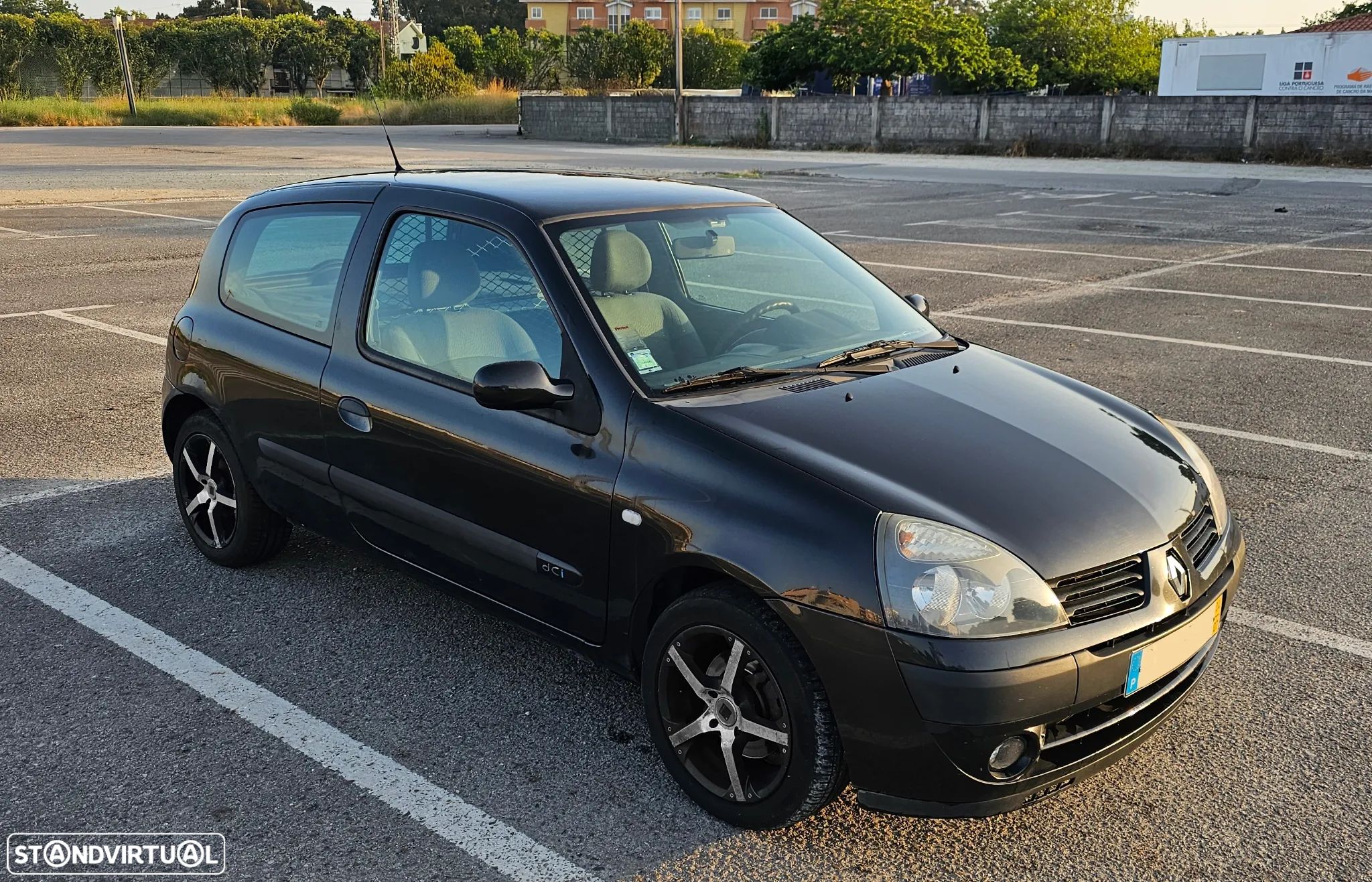 Renault Clio - 1