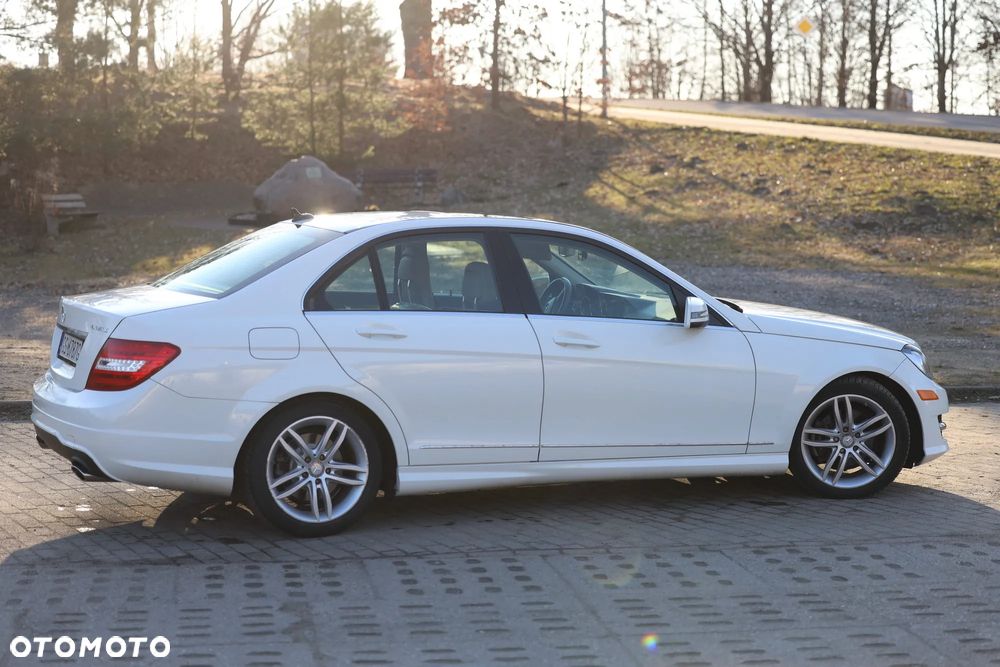 Mercedes-Benz Klasa C 300 4Matic 7G-TRONIC Avantgarde - 8