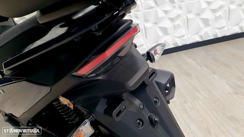 Kymco Skytown - 12