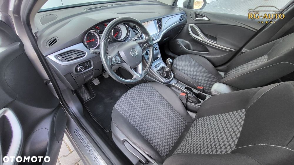 Opel Astra - 36