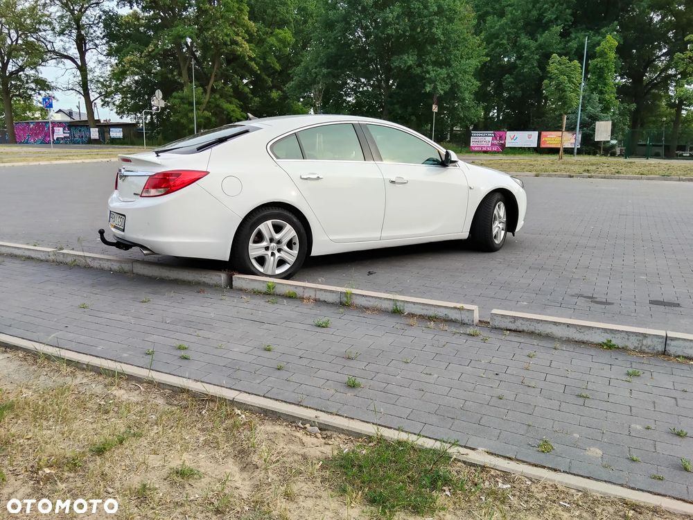 Opel Insignia 2.0 T Cosmo - 3