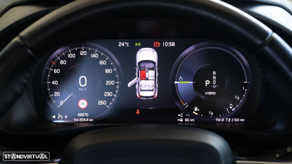 Volvo XC 40 1.5 T5 PHEV Momentum Plus - 6