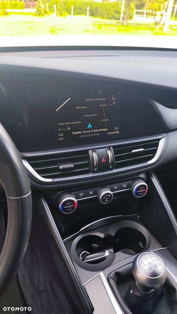 Alfa Romeo Giulia 2.2 D Turbo Super - 22
