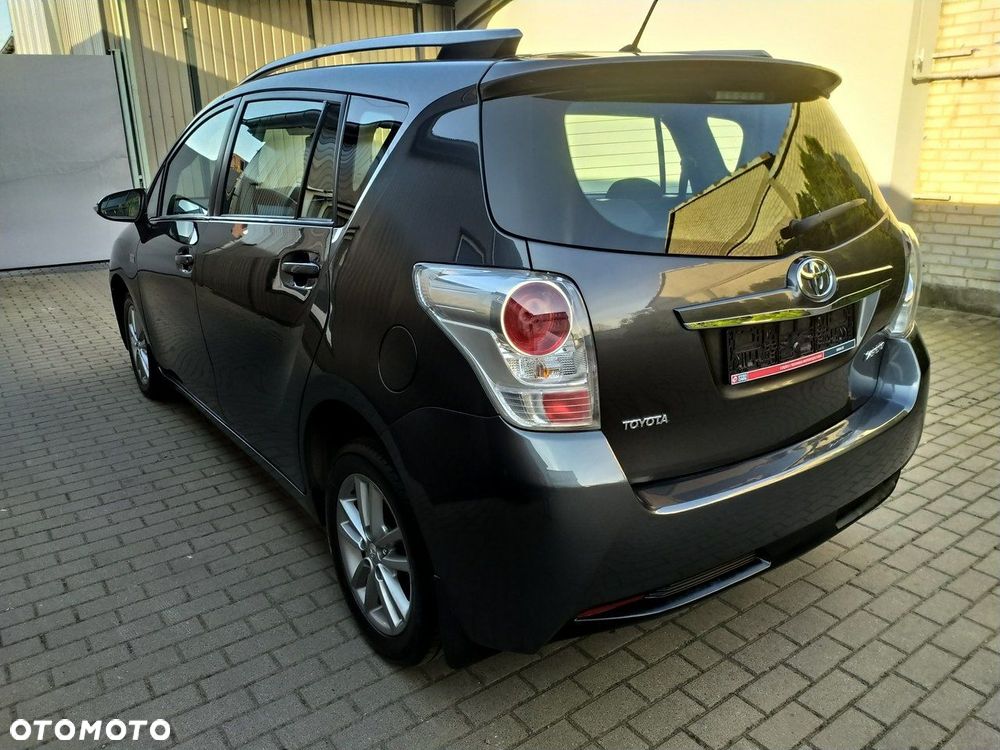 Toyota Verso 1.8 Premium 7os MS - 5
