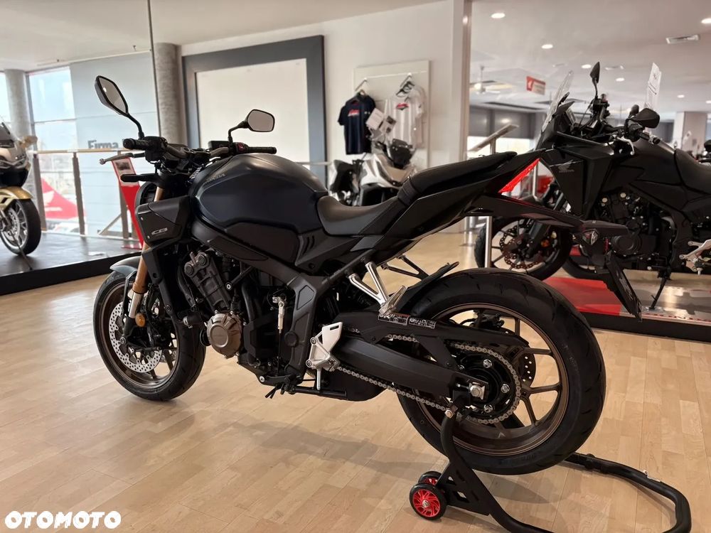 Honda CB - 7