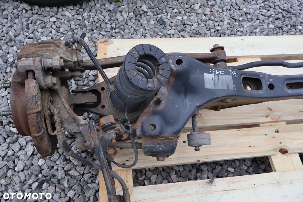 KIA CEED I 1.4 1.6 2.0 KOMBI BELKA ZAWIESZENIA TYŁ TYLNA TRAWERS SANKI 06-12 WAHACZE - 5