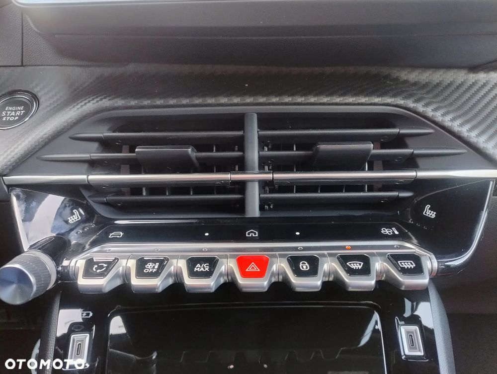 Peugeot 2008 PureTech mHEV GT E-DCS6 - 14