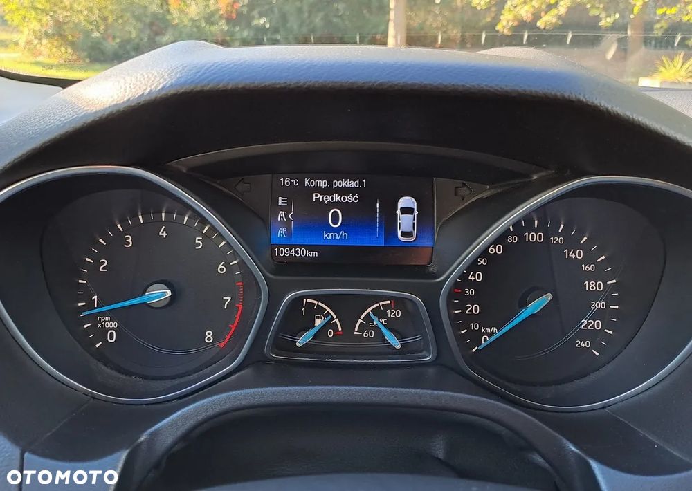 Ford Focus - 12