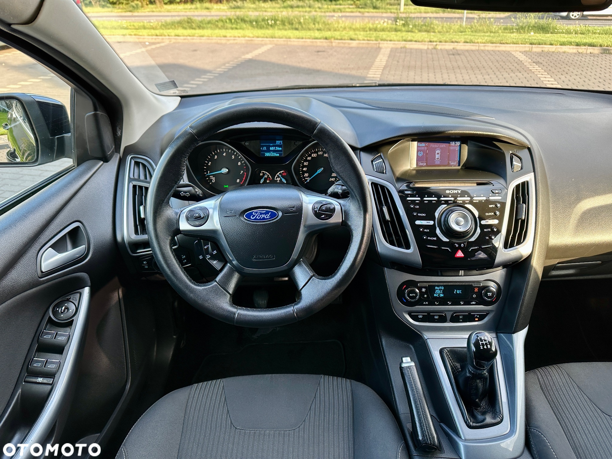 Ford Focus 1.6 FF Titanium - 27