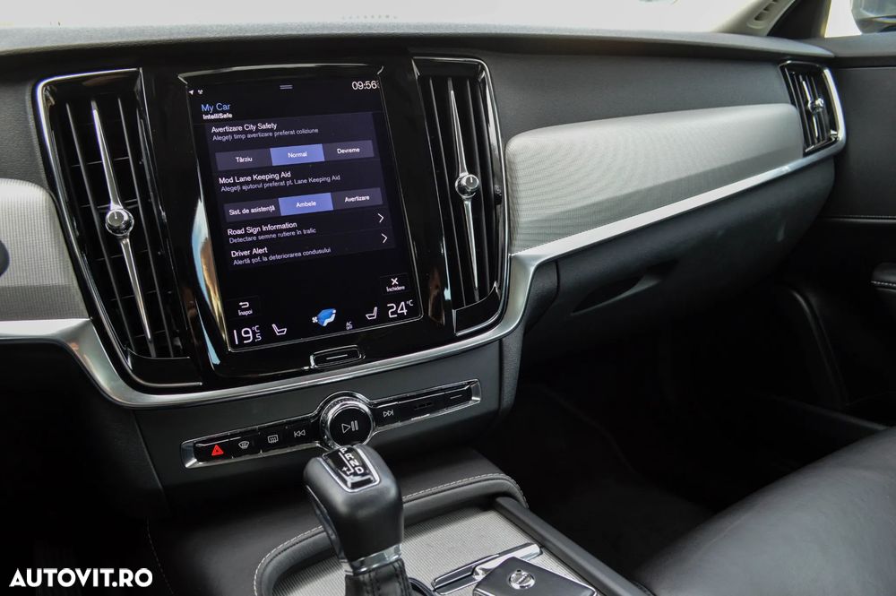 Volvo S90 D5 AWD Geartronic Inscription - 9