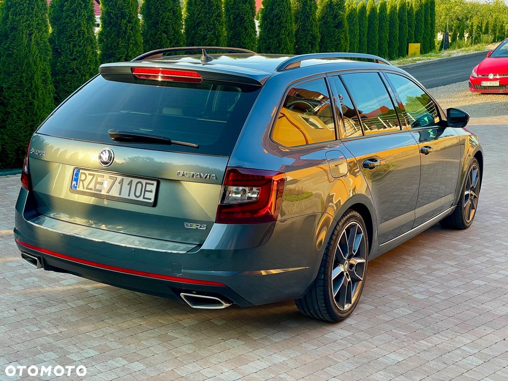 Skoda Octavia 2.0 TDI DSG RS - 12