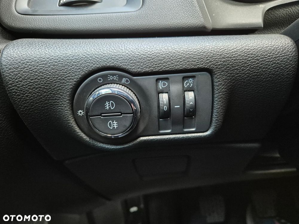 Opel Astra 1.4 T EU6 - 16