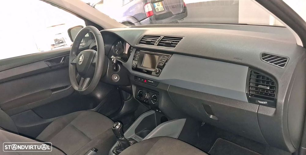 Skoda Fabia 1.0 Ambition — fotografia 14