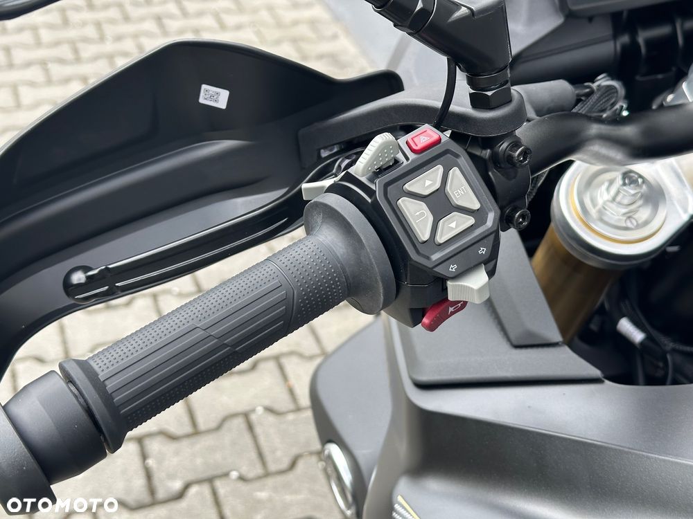 VOGE 900DSX - 20