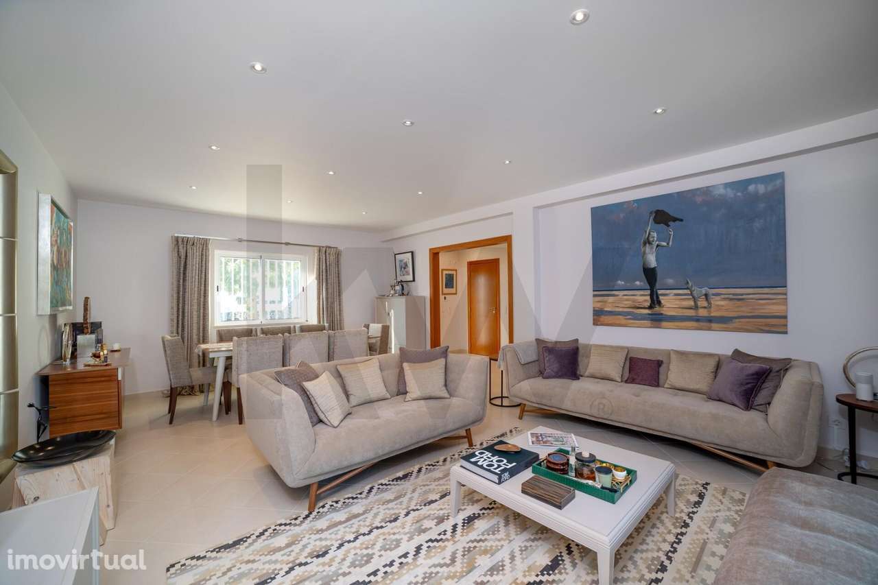 Moradia T3 com piscina de água salgada para venda localizada na Vila d - Grande imagem: 3/42