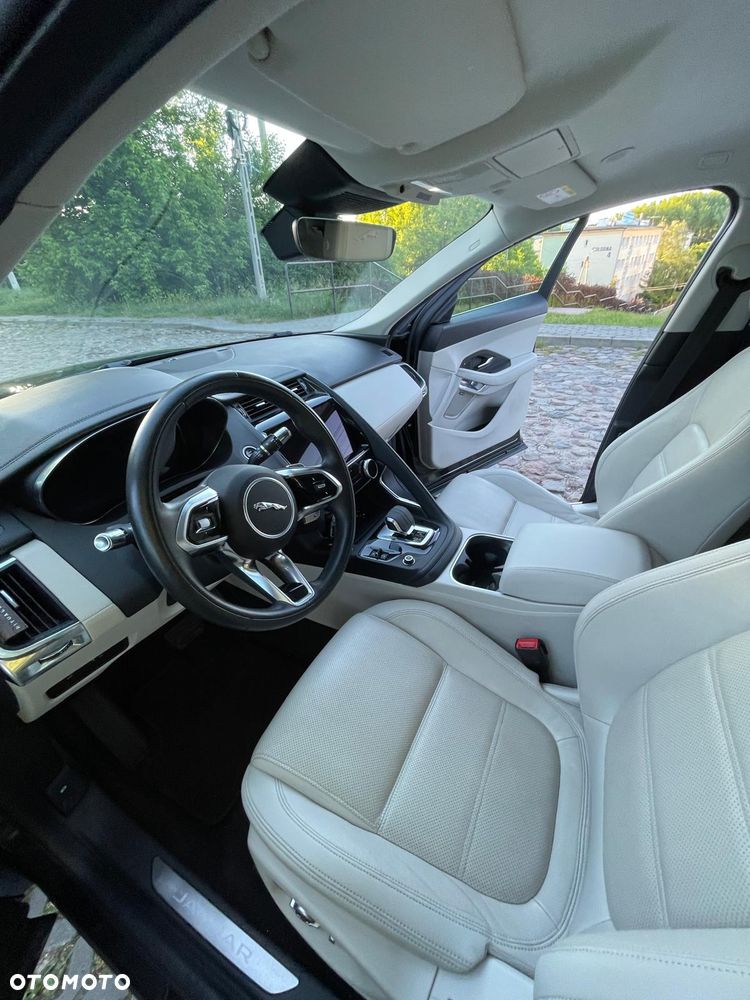 Jaguar E-Pace 2.0 P200 mHEV AWD - 7