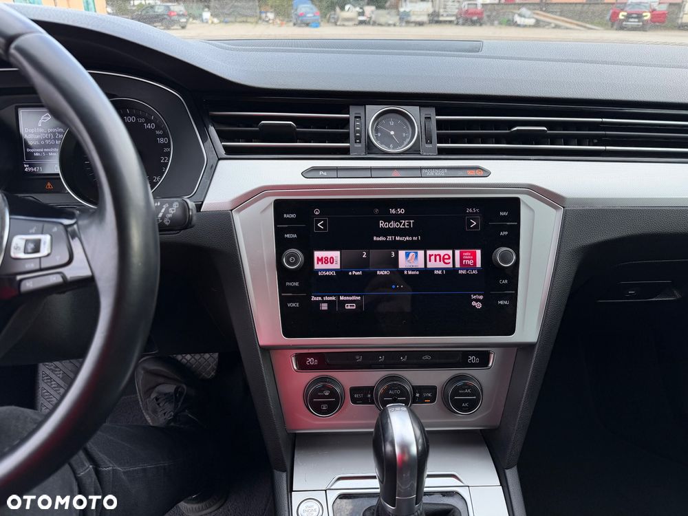 Volkswagen Passat Variant 2.0 TDI SCR DSG Highline - 15