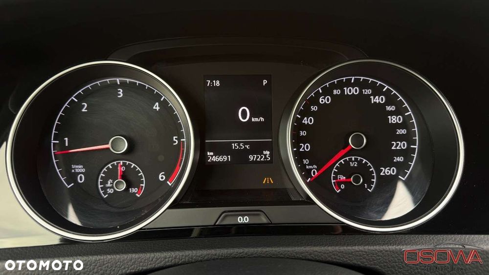Volkswagen Golf Variant 2.0 TDI SCR DSG R-Line - 27