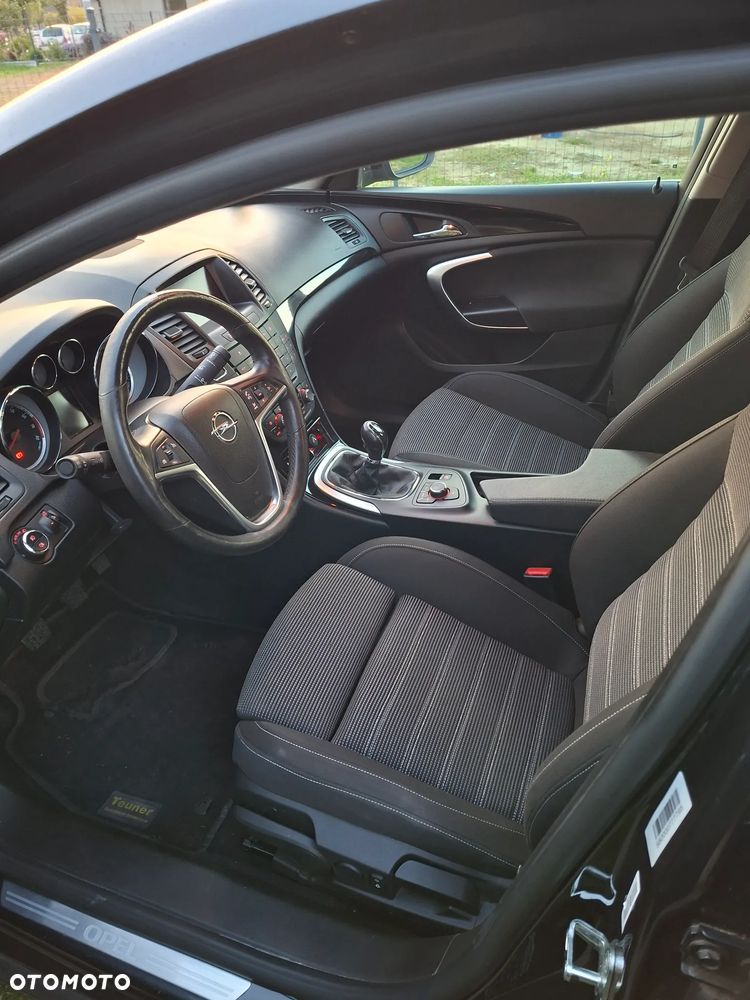 Opel Insignia - 18