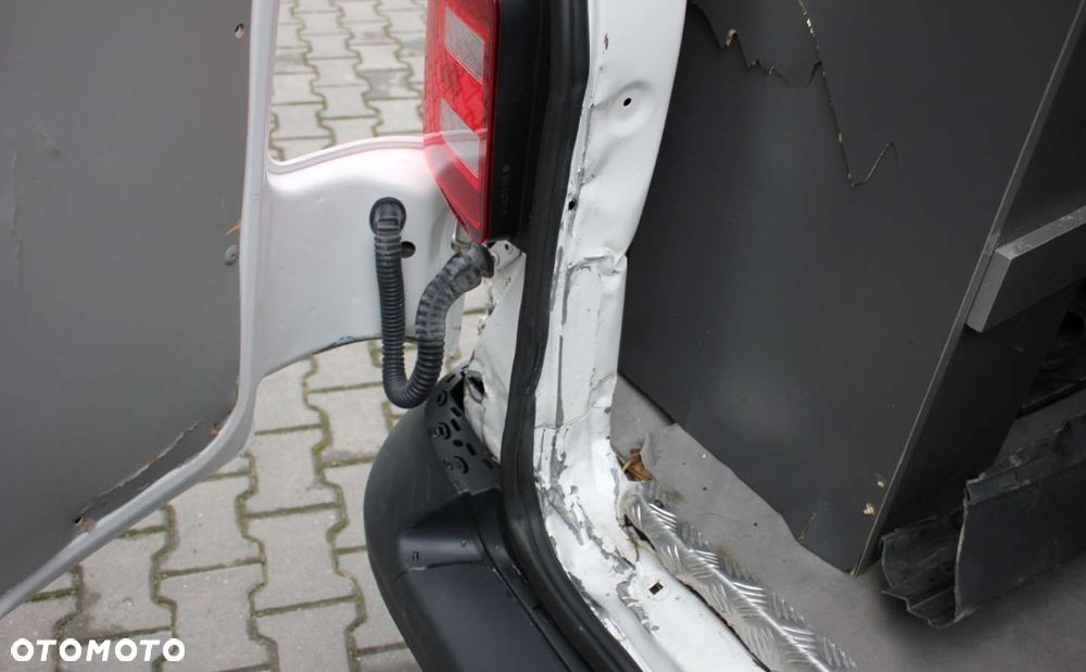 Volkswagen Transporter - 10