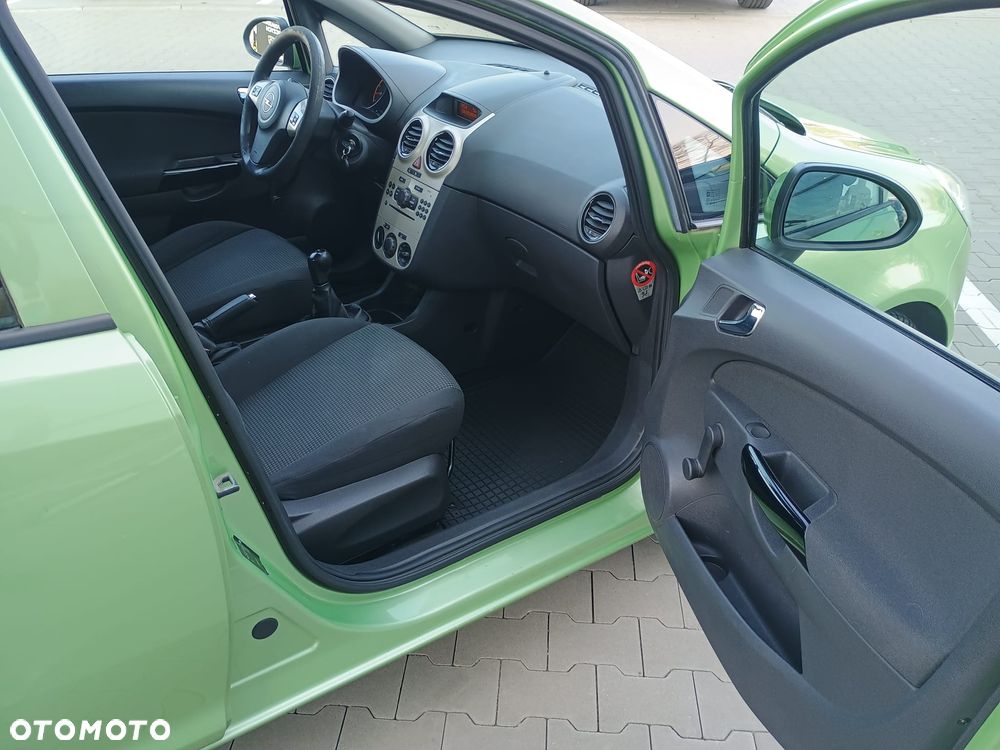 Opel Corsa 1.2 16V Enjoy - 15