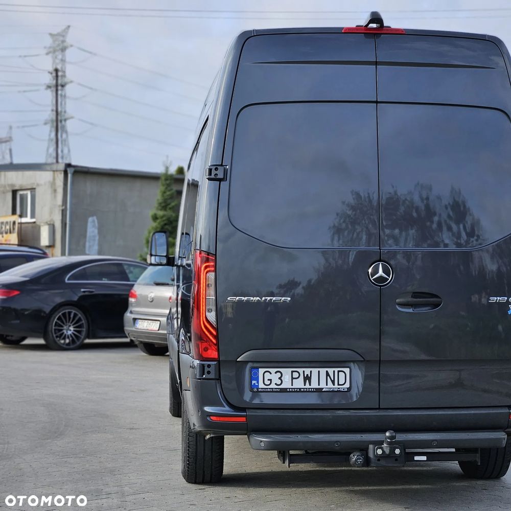 Mercedes-Benz Sprinter - 16