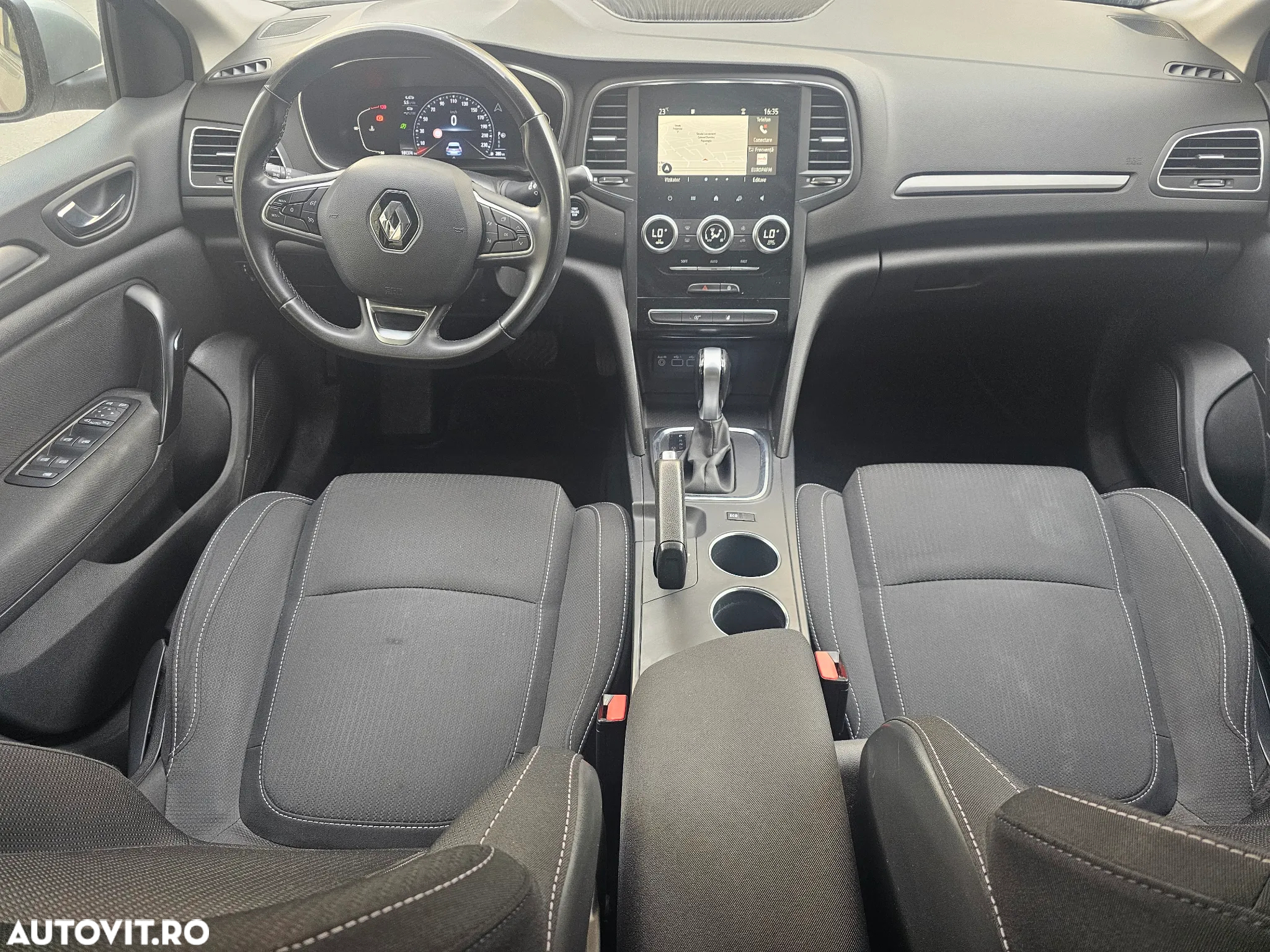Renault Megane Estate Blue dCI EDC Intens - 11