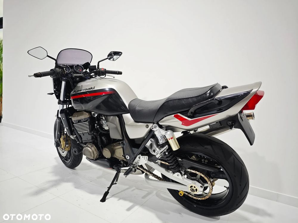 Kawasaki ZRX - 18