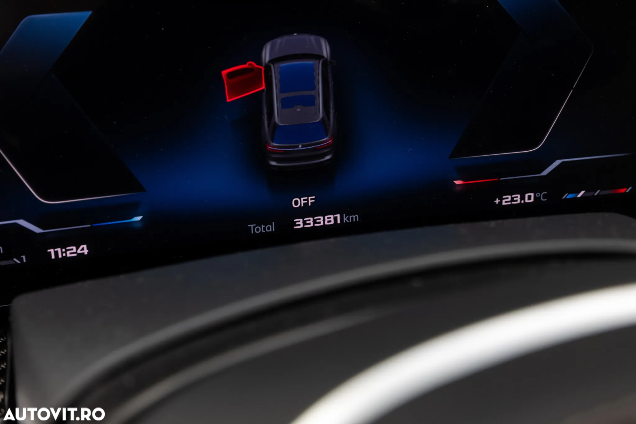 BMW X7 M60i xDrive AT MHEV - 37