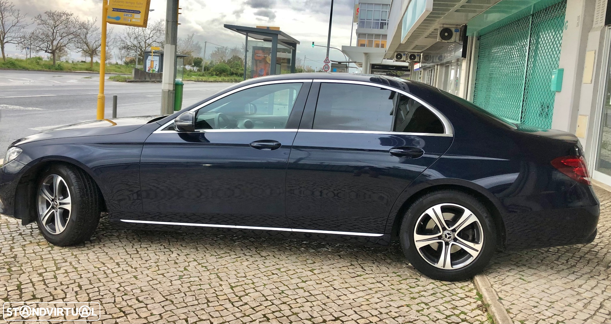 Mercedes-Benz E 220 d Exclusive - 11